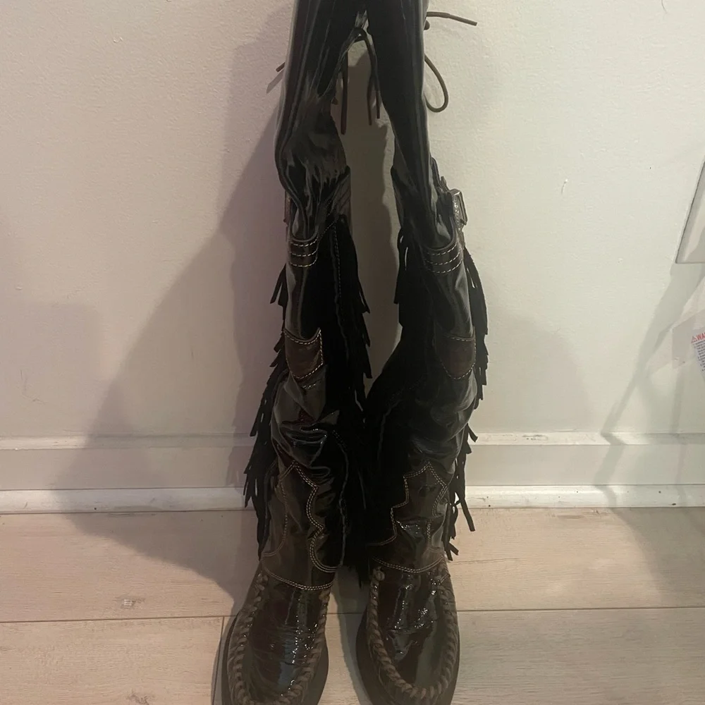 El Vaquero Patent Over the Knee Moccasin Boots - Picture 4 of 6